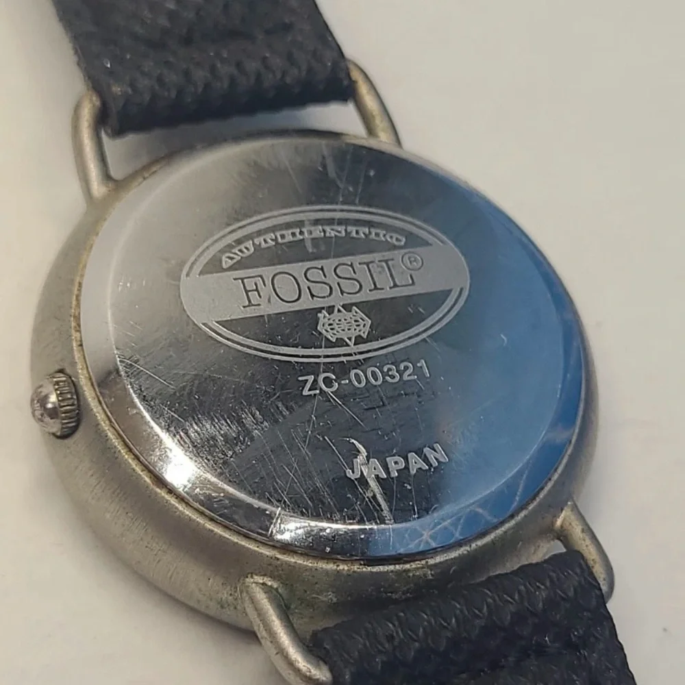 1990’s RARE FOSSIL WATCH ZC-00321